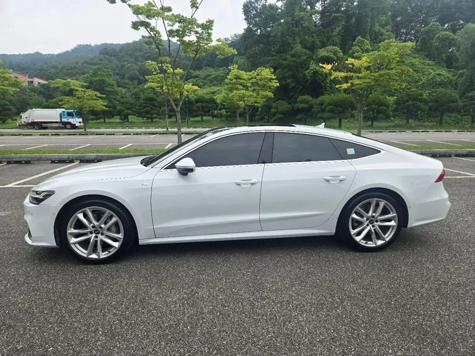 Audi A7 — фото 8