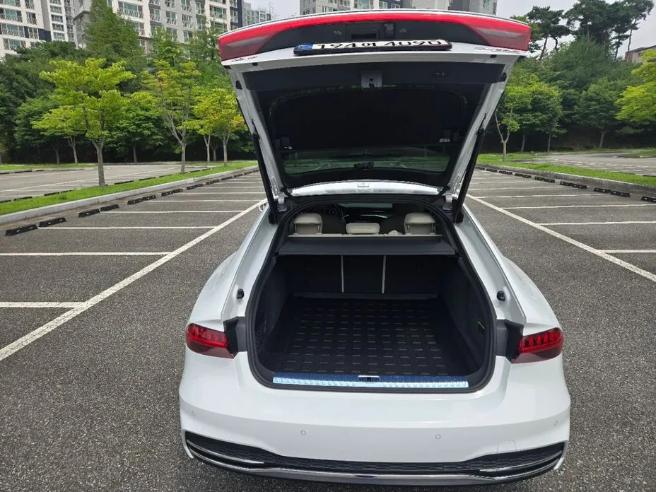 Audi A7 — фото 10
