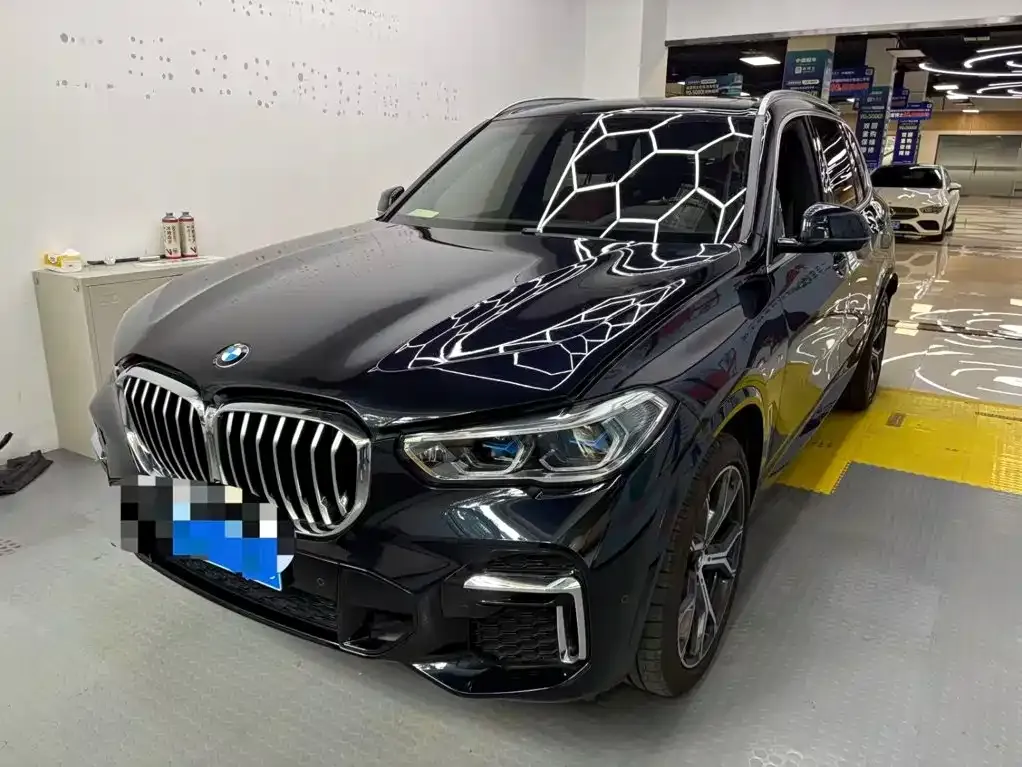 BMW X5 — фото 1