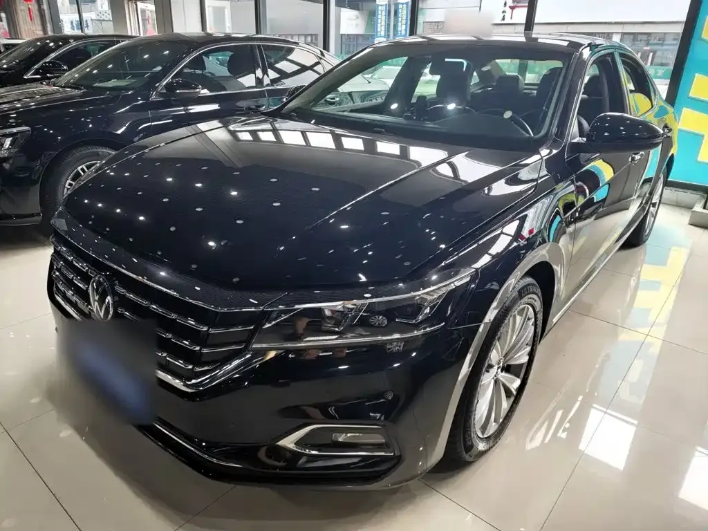 Volkswagen Passat — фото 7