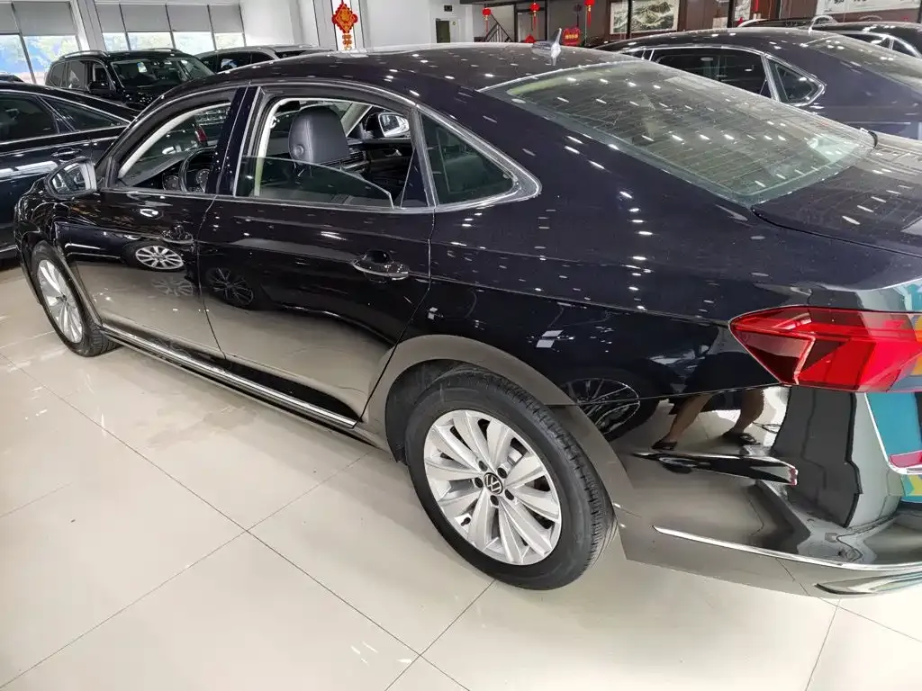 Volkswagen Passat — фото 4