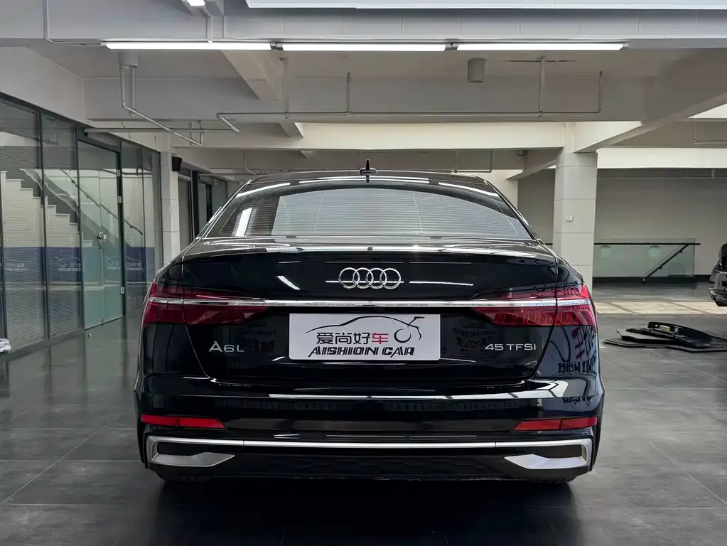 Audi A6L — фото 7