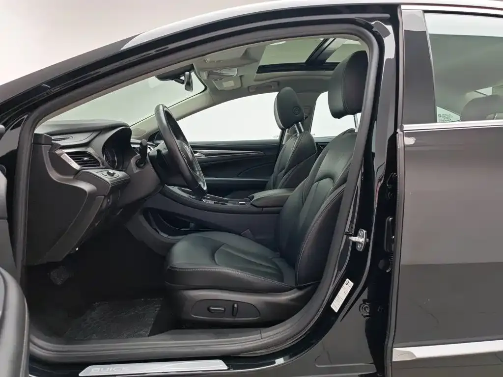 Buick LaCrosse 2022 из CN, фото 9