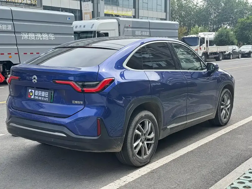 NIO EC6 — фото 9