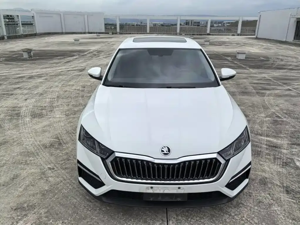 Skoda Octavia — фото 10