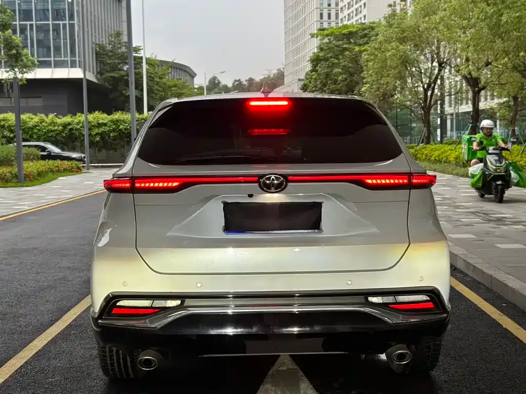 Toyota Venza — фото 3