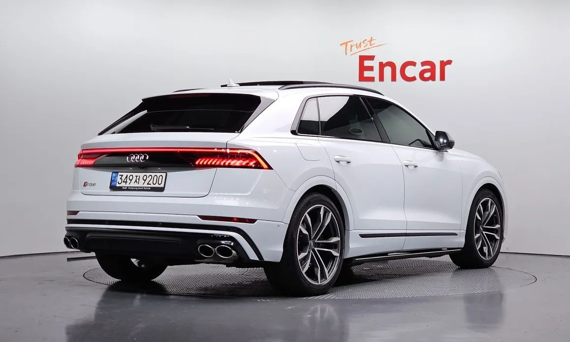 Audi SQ8 2021 из KR, фото 10