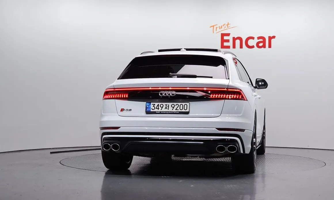 Audi SQ8 2021 из KR, фото 4