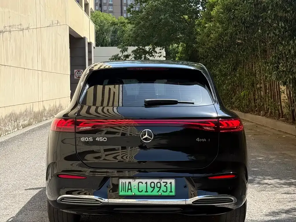 Mercedes-Benz EQS SUV — фото 8