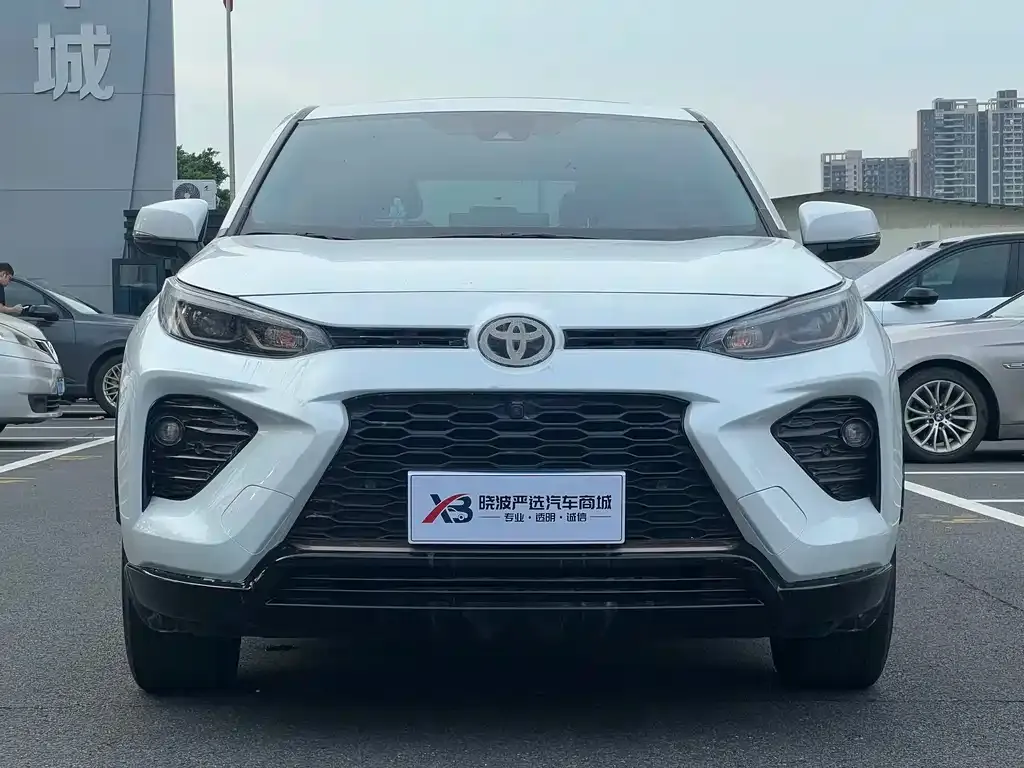 Toyota Wildlander — фото 10