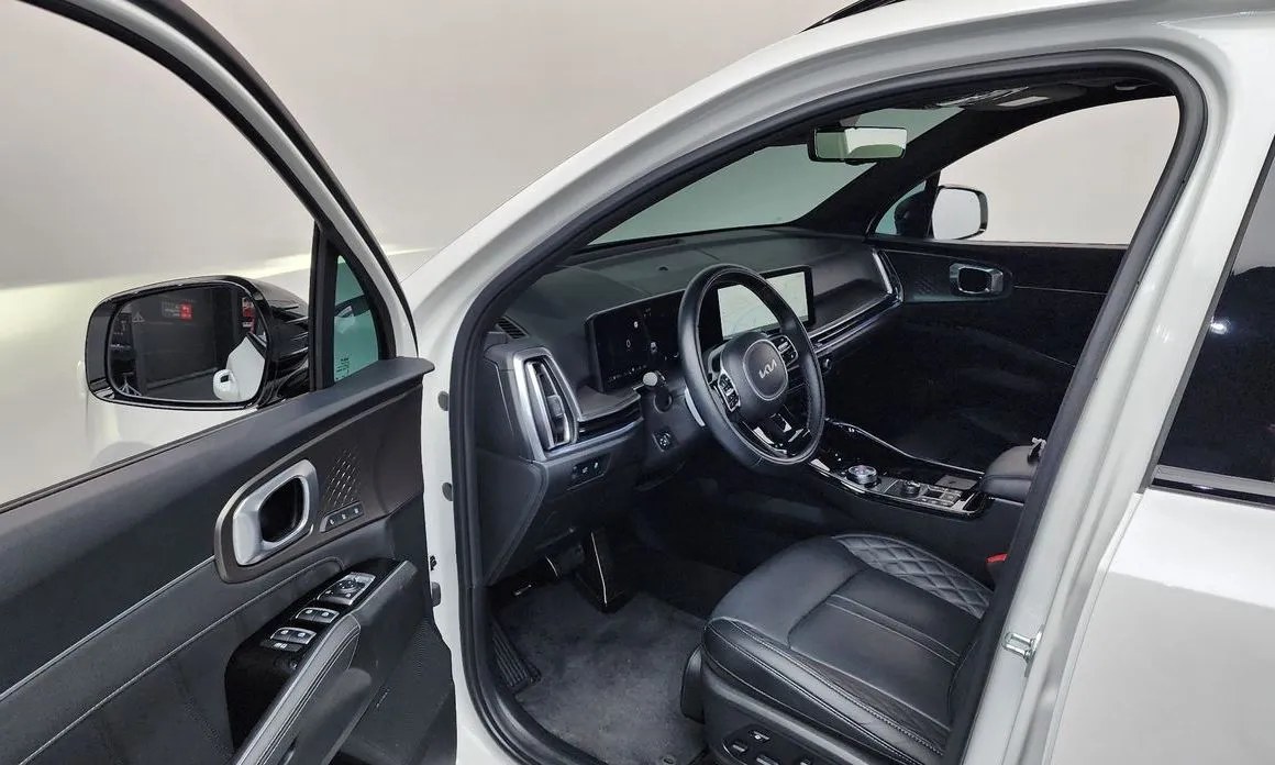 Kia Sorento — фото 8