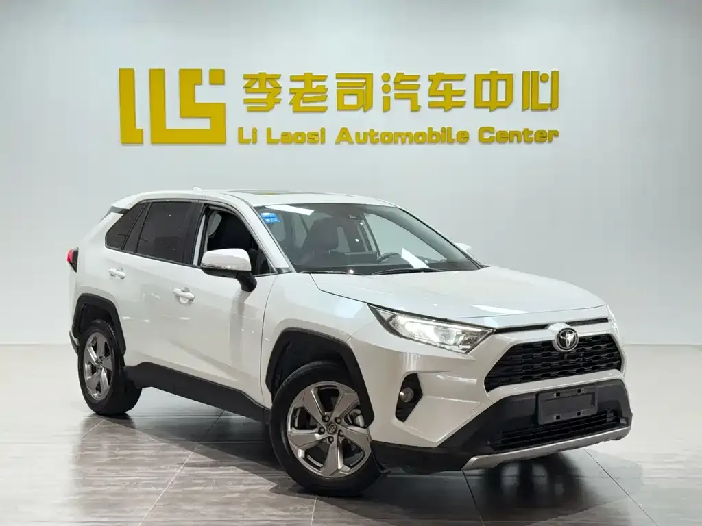 Toyota RAV4 — фото 2