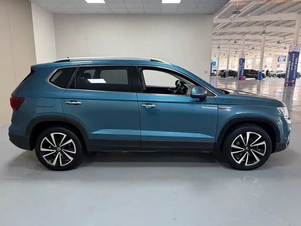 Volkswagen Tharu 2021 из CN, фото 8