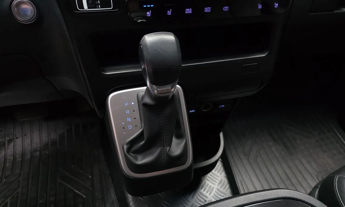 Hyundai Staria — фото 3