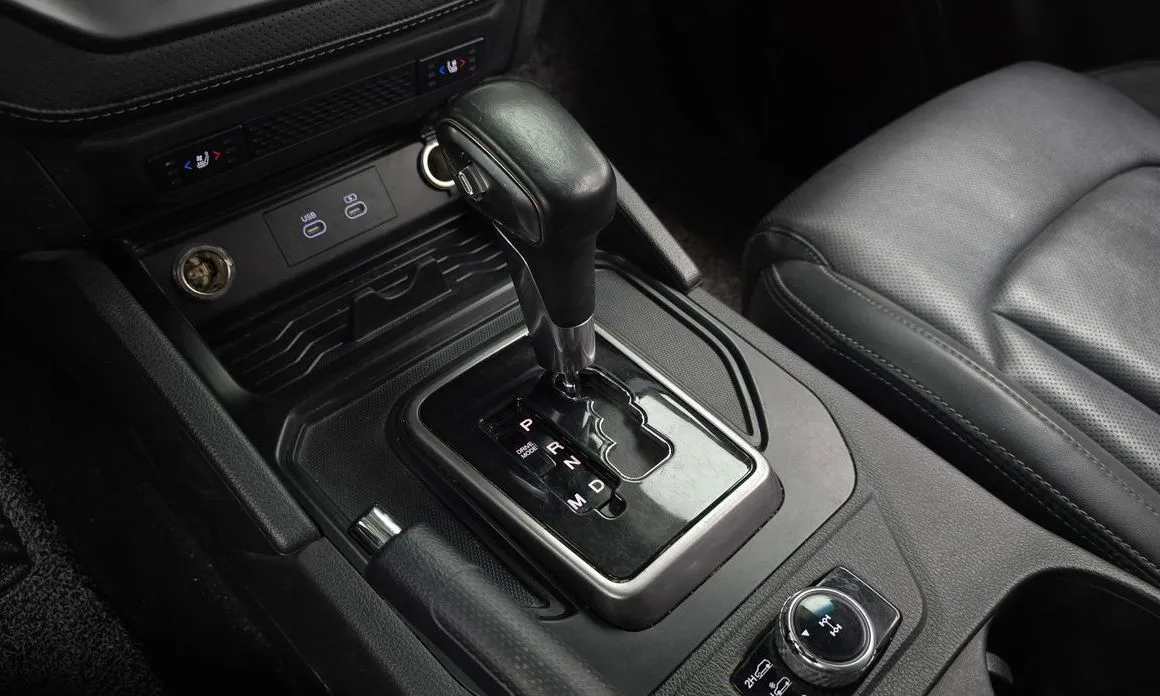 KG Mobility (Ssangyong) Rexton — фото 2