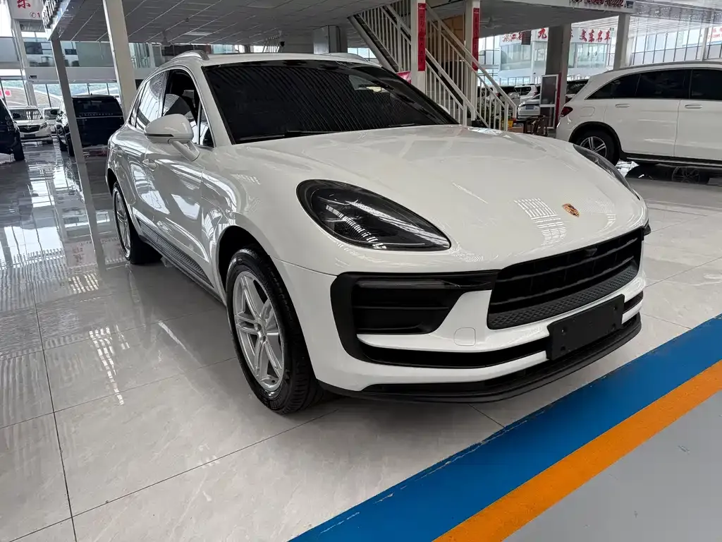 Porsche Macan — фото 10