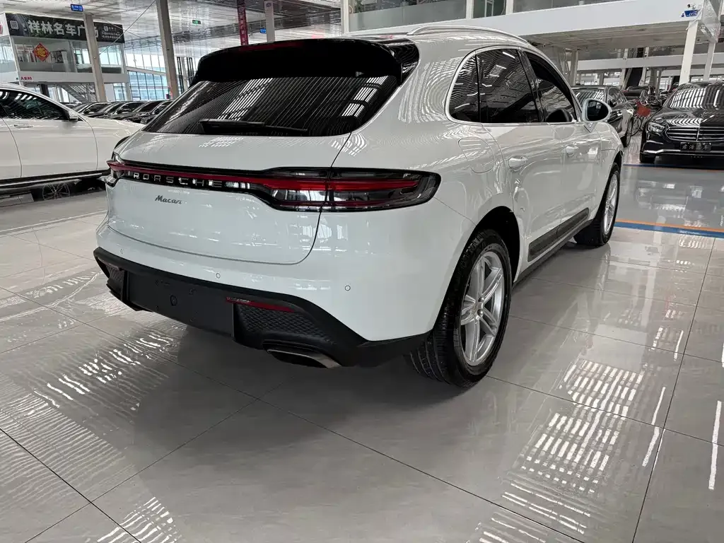 Porsche Macan — фото 7