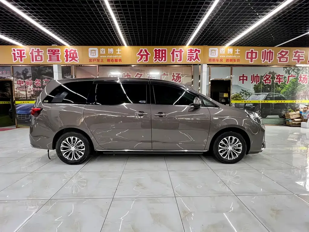 Buick GL8 2024 из CN, фото 10