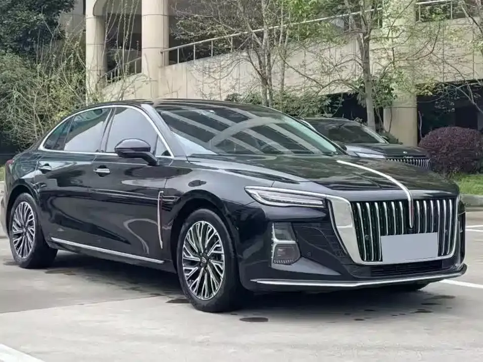 Hongqi H5 — фото 8
