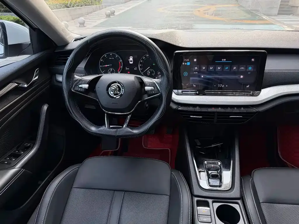 Skoda Octavia 2022 из CN, фото 3