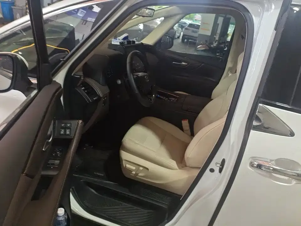 Toyota Alphard — фото 4