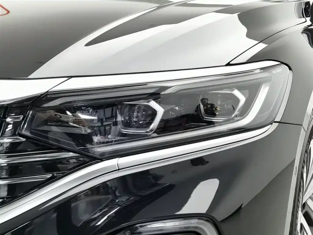 Volkswagen 帕萨特插电混动 — фото 6