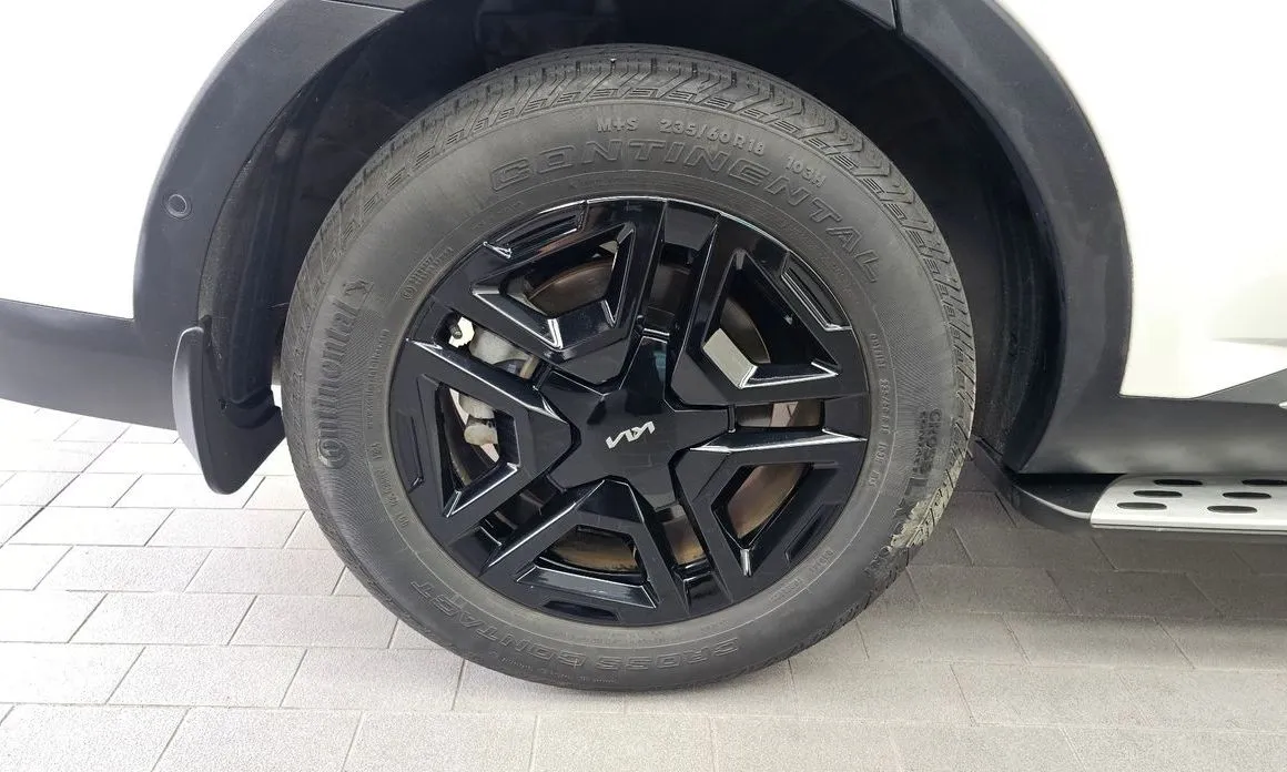 Kia Sorento — фото 7