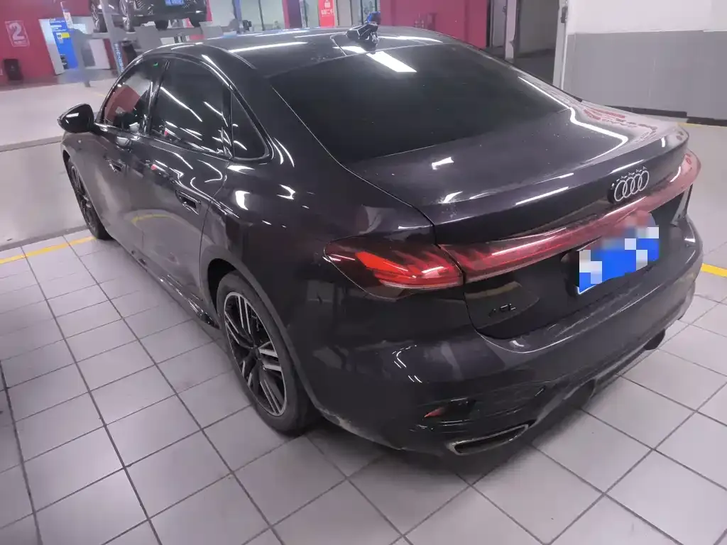 Audi A5L 2025 из CN, фото 7