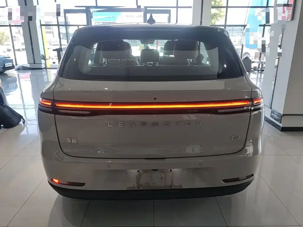 Leapmotor C10 — фото 10