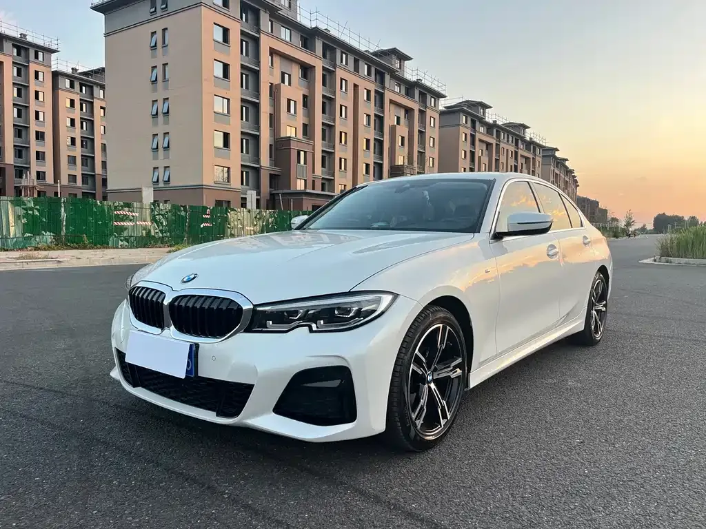 BMW 3 Series — фото 1