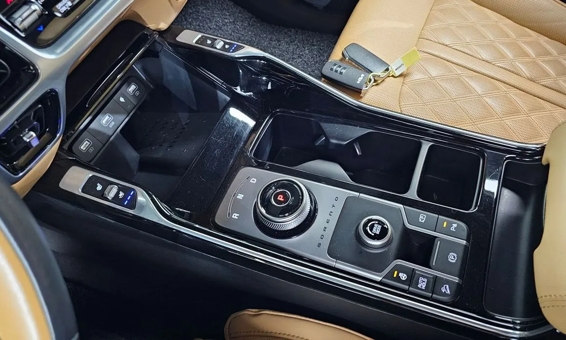Kia Sorento — фото 10
