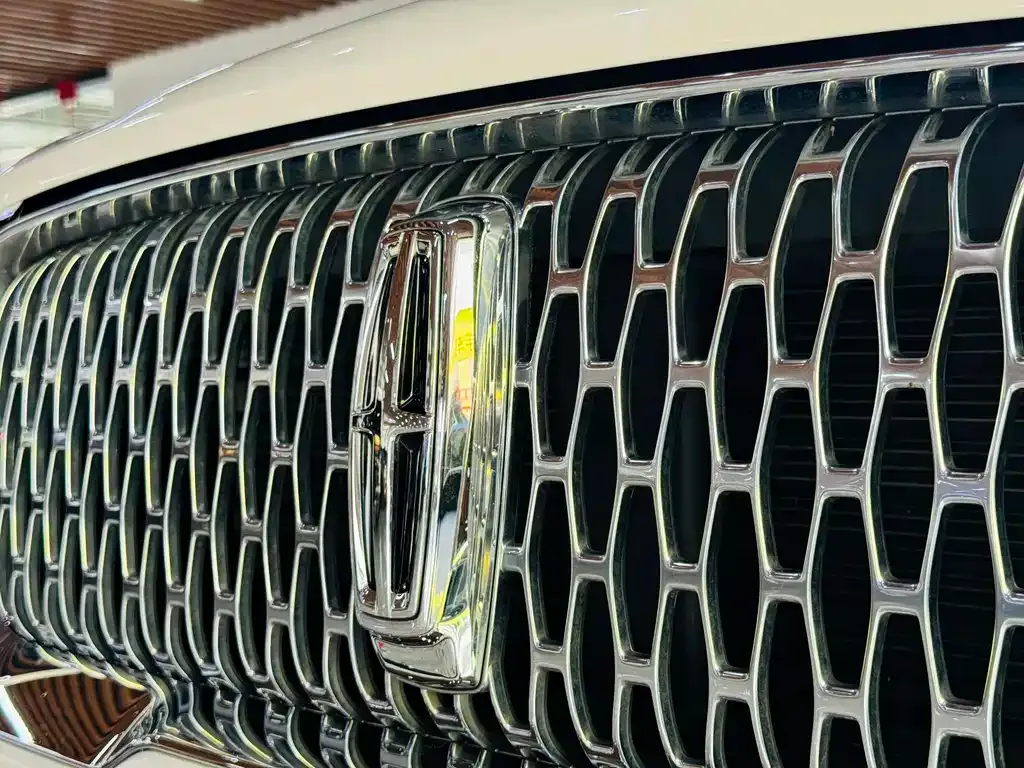 Lincoln Corsair — фото 10
