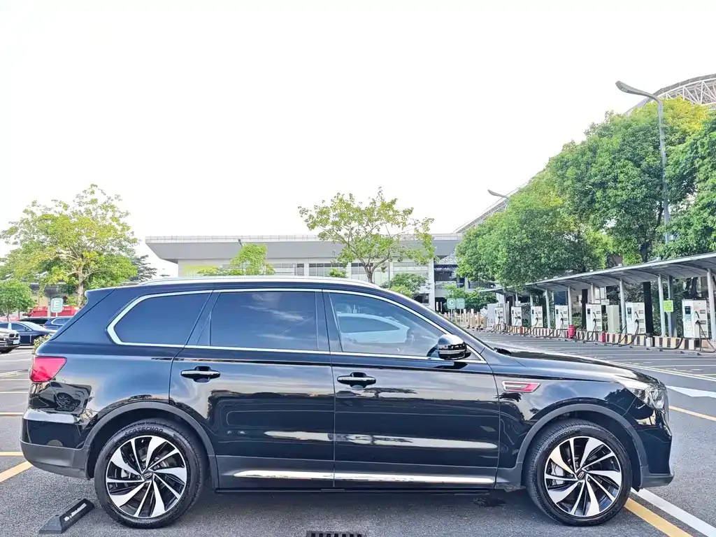 Hongqi HS7 — фото 10