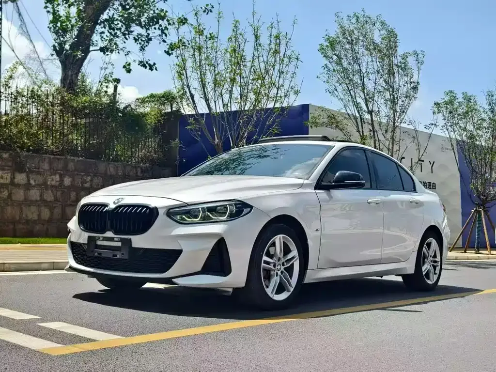 BMW 1 Series — фото 1
