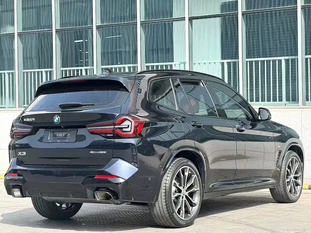 BMW X3 — фото 8