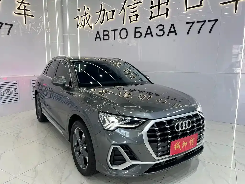 Audi Q3 — фото 10