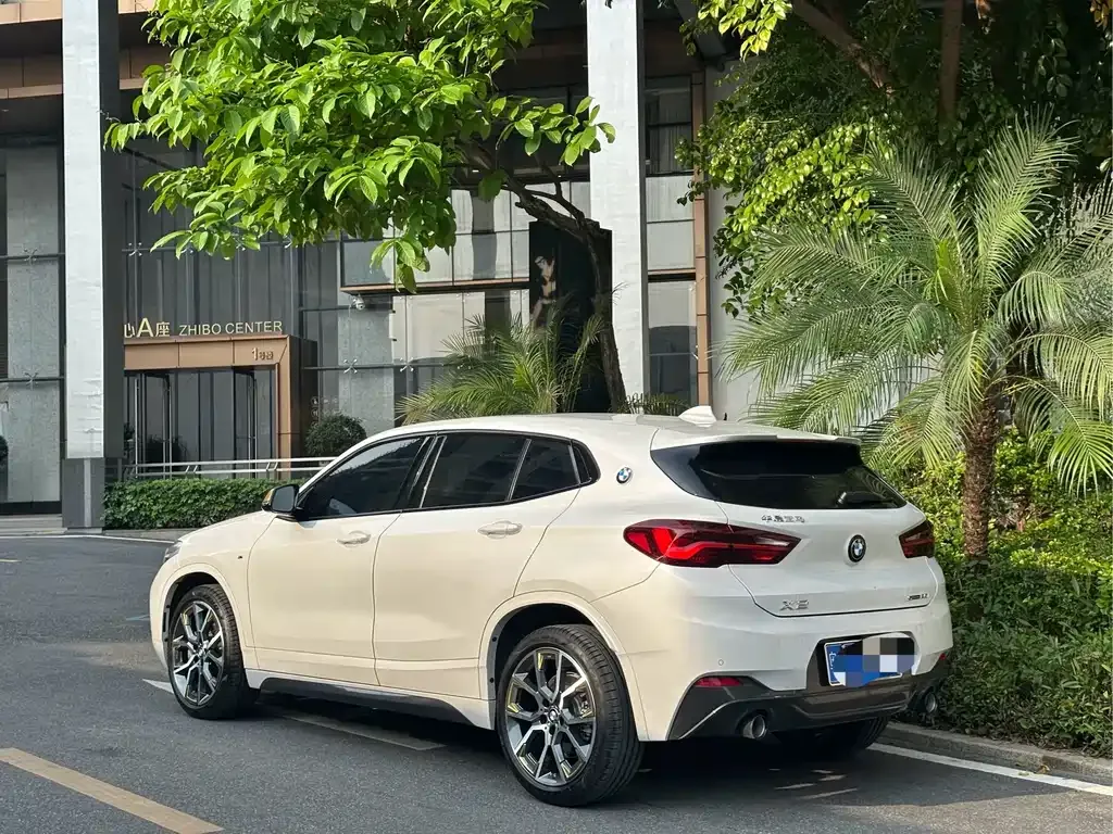 BMW X2 — фото 10