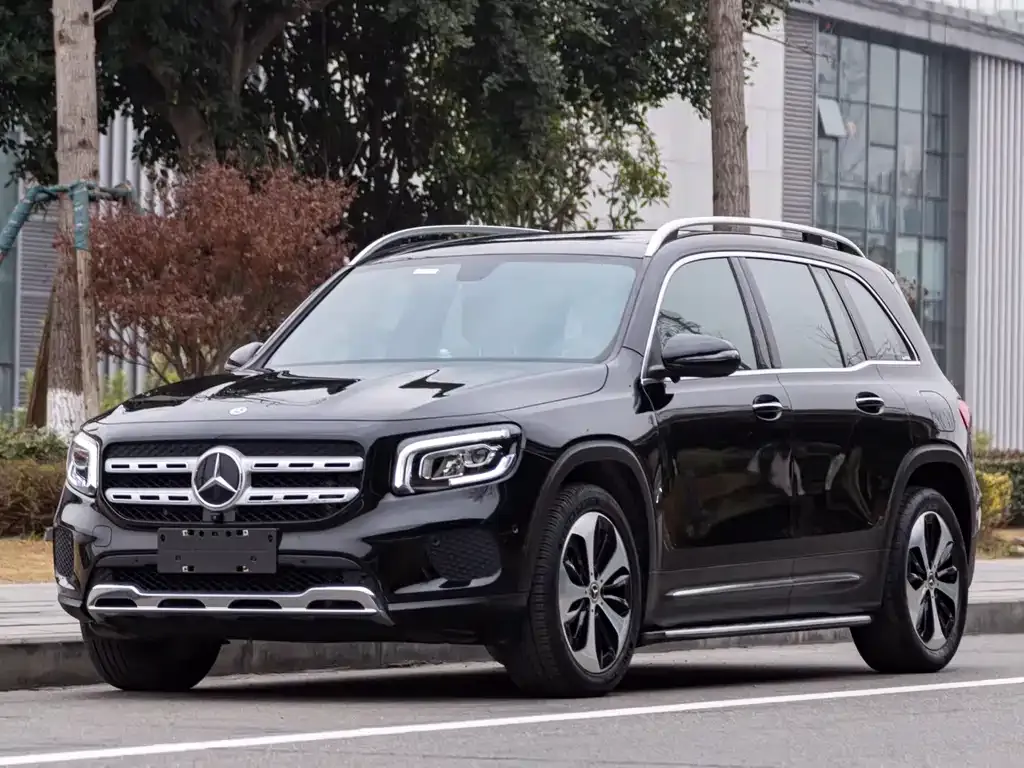 Mercedes-Benz GLB — фото 1
