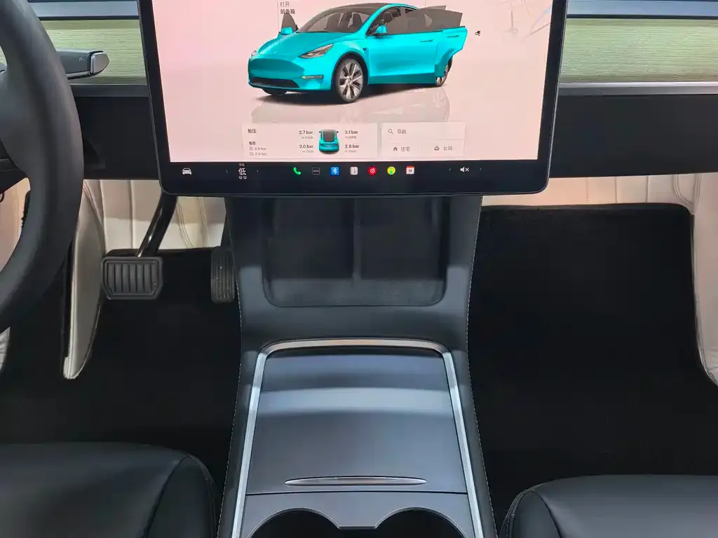 Tesla Model Y — фото 2