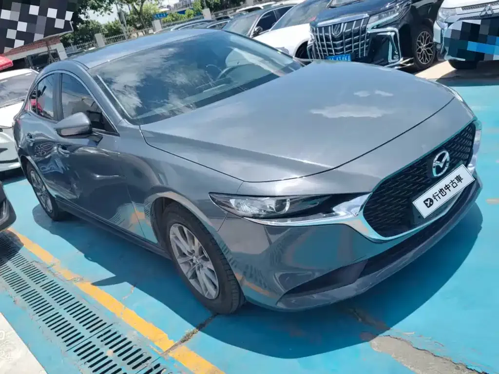 Mazda 3 Axela 2023 из CN, фото 7