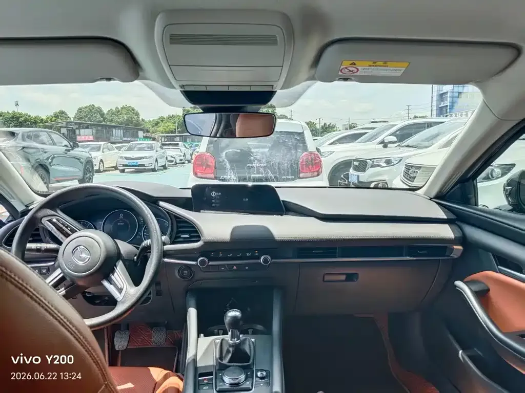 Mazda 3 Axela 2023 из CN, фото 9