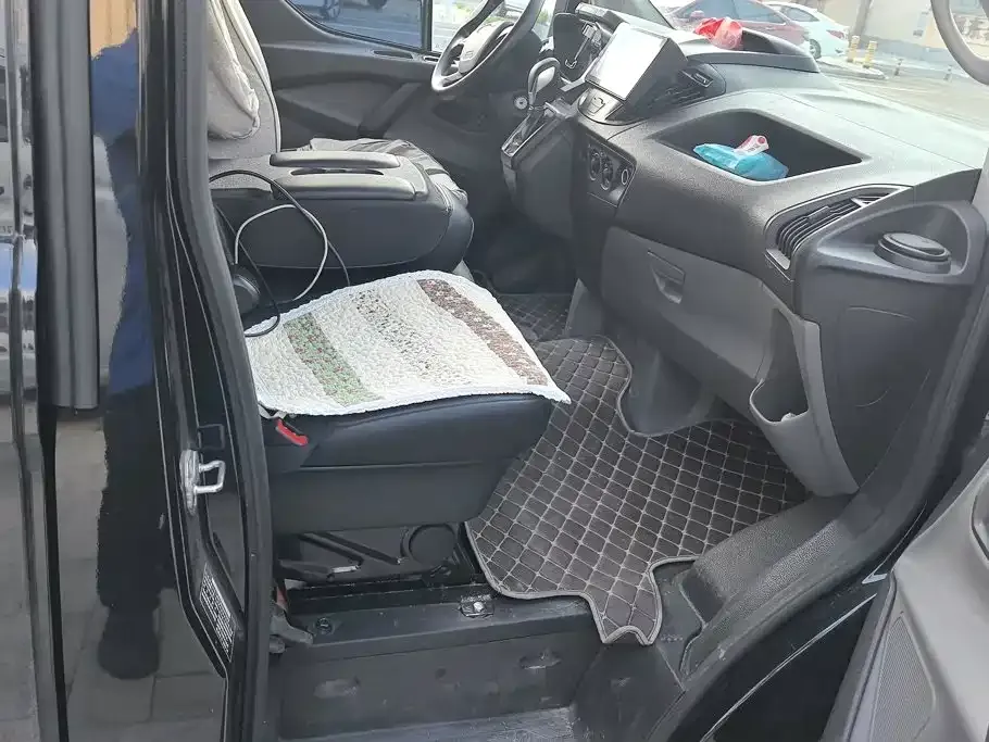 Ford Transit 2022 из CN, фото 4