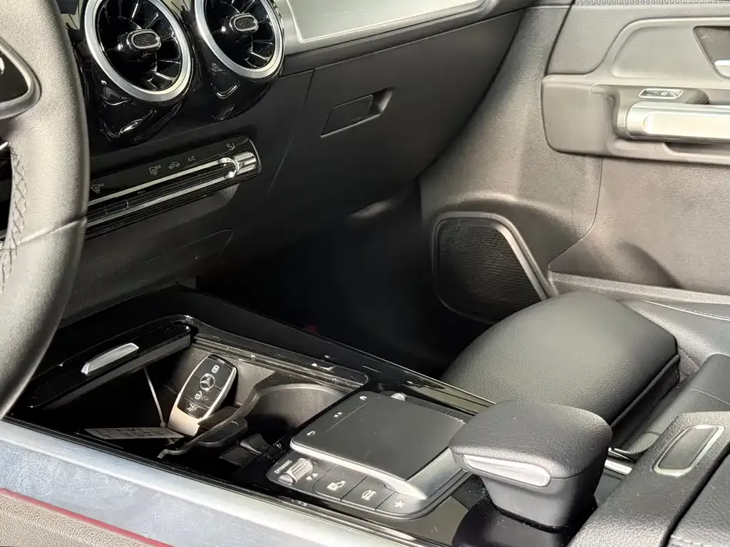 Mercedes-Benz GLB 2021 из CN, фото 9