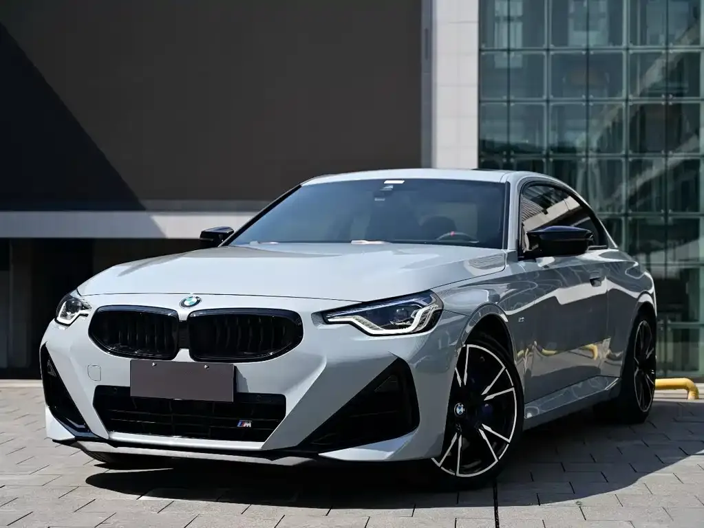 BMW M240i — фото 1