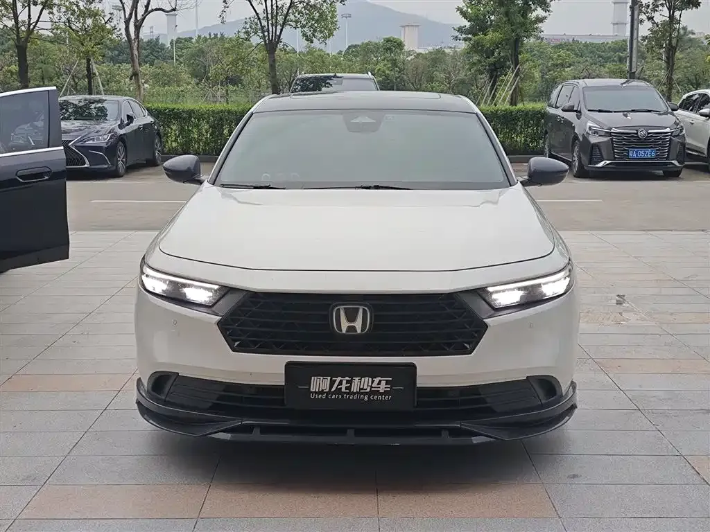 Honda Accord — фото 5