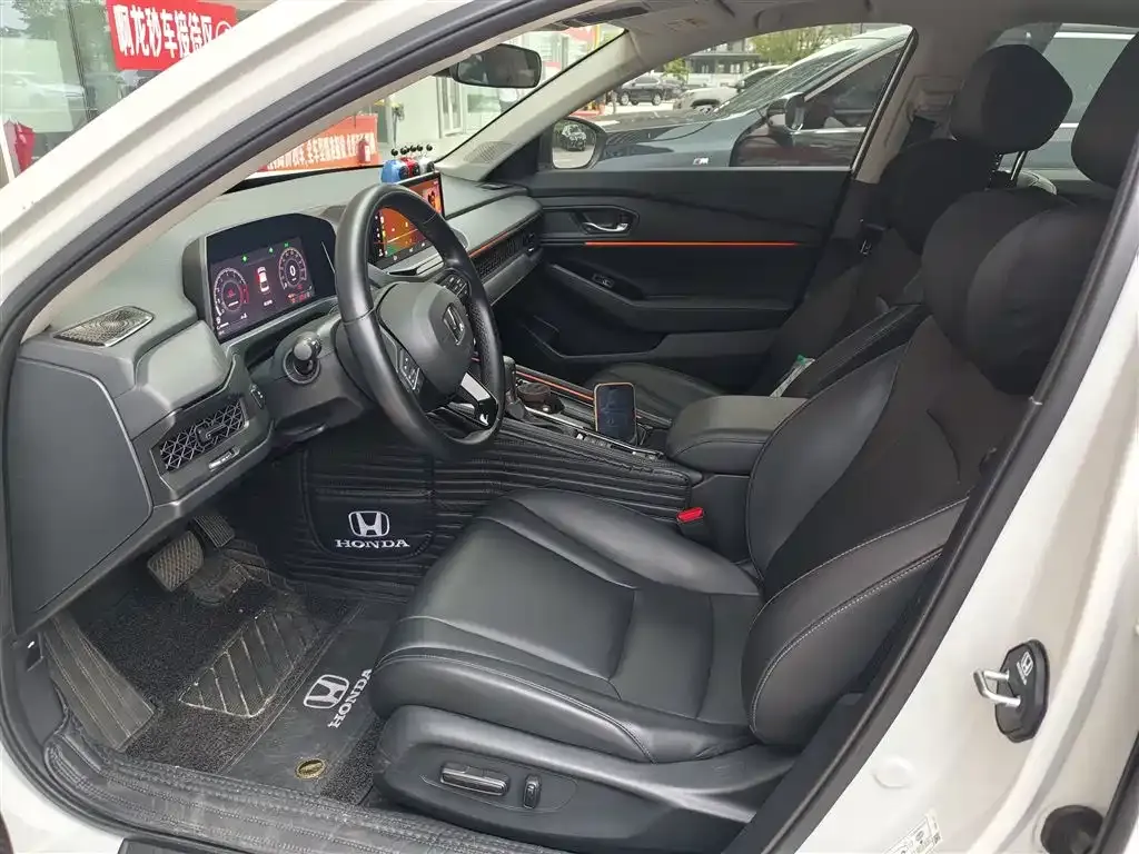 Honda Accord — фото 3