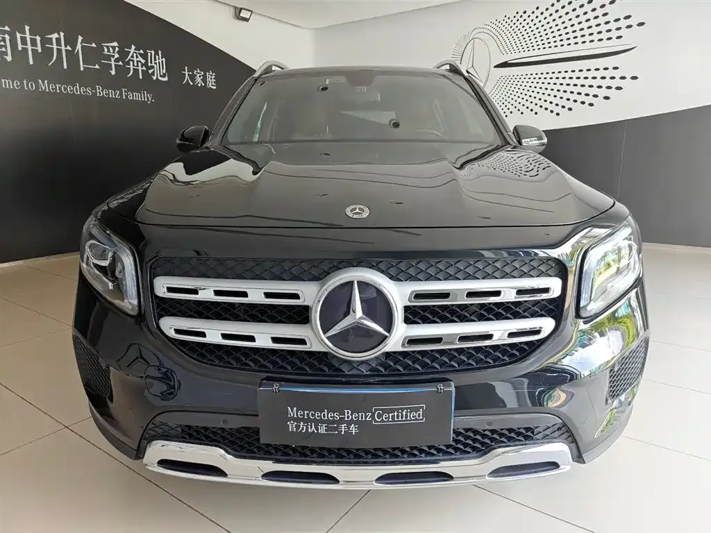 Mercedes-Benz GLB — фото 10