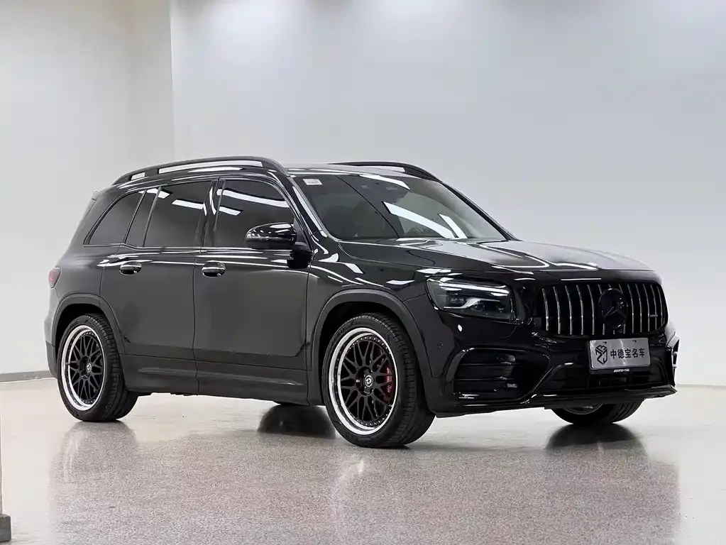 Mercedes-Benz GLB AMG — фото 10