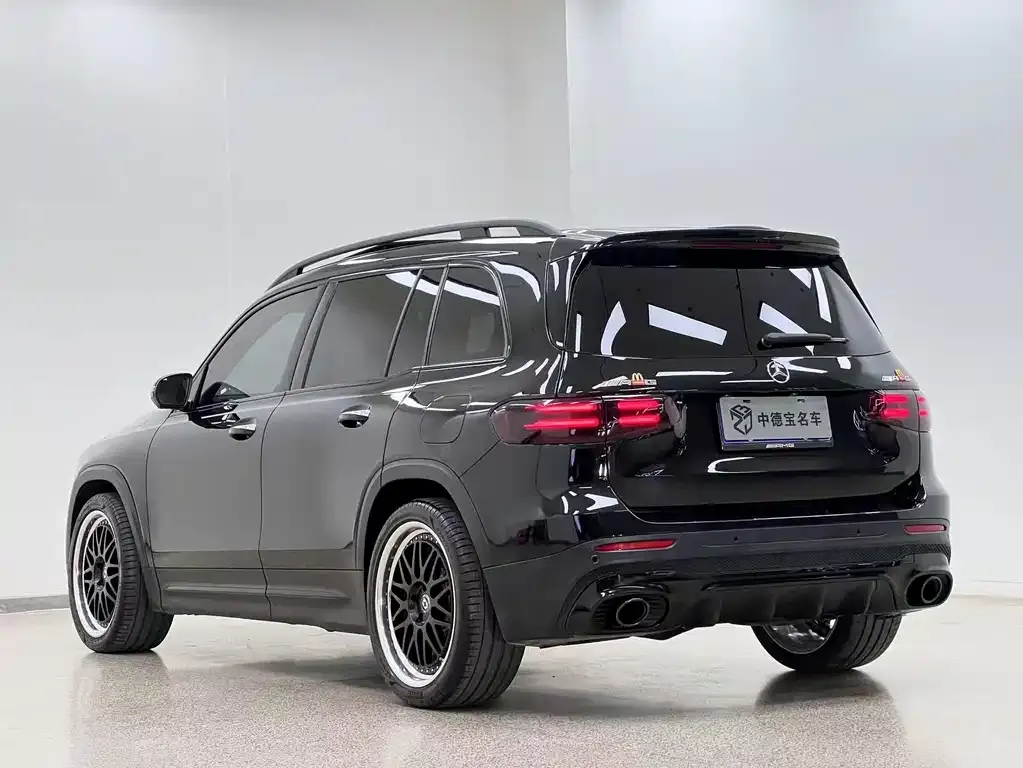 Mercedes-Benz GLB AMG — фото 5
