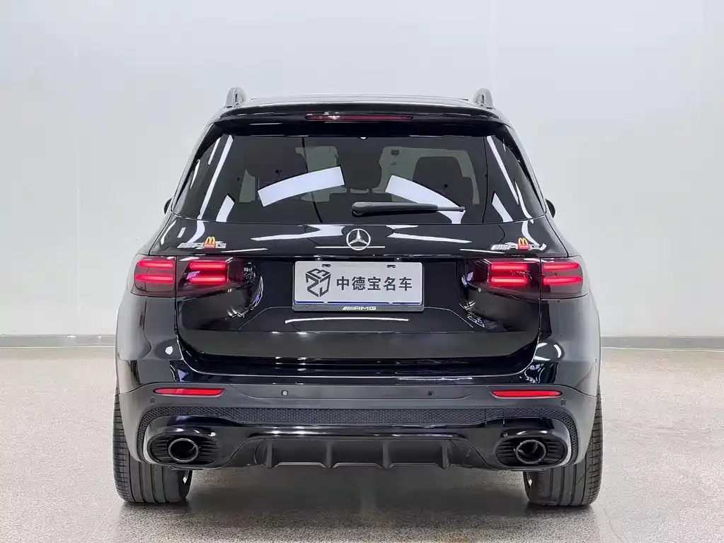 Mercedes-Benz GLB AMG — фото 9